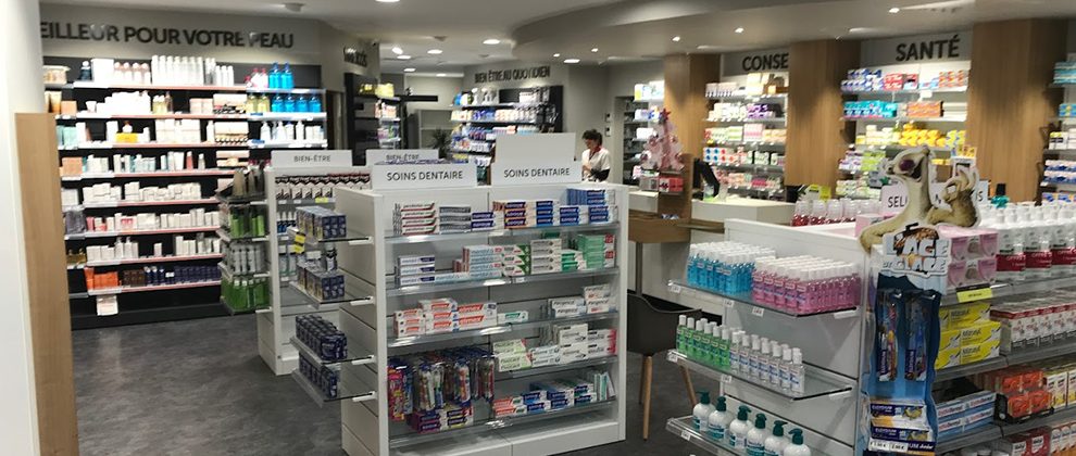 Préparation des piluliers à la Pharmacie du Pavé de Lille